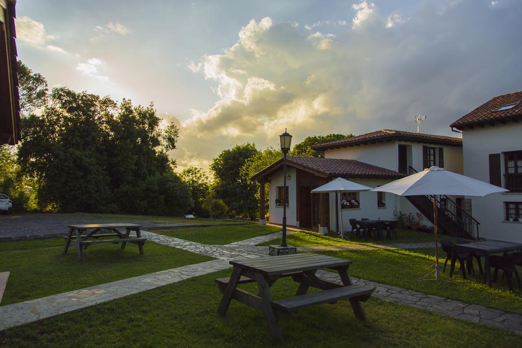 Apartamentos Rurales Playa Del Canal Villanueva de Pria Екстериор снимка